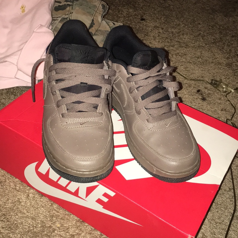 Nike 1s